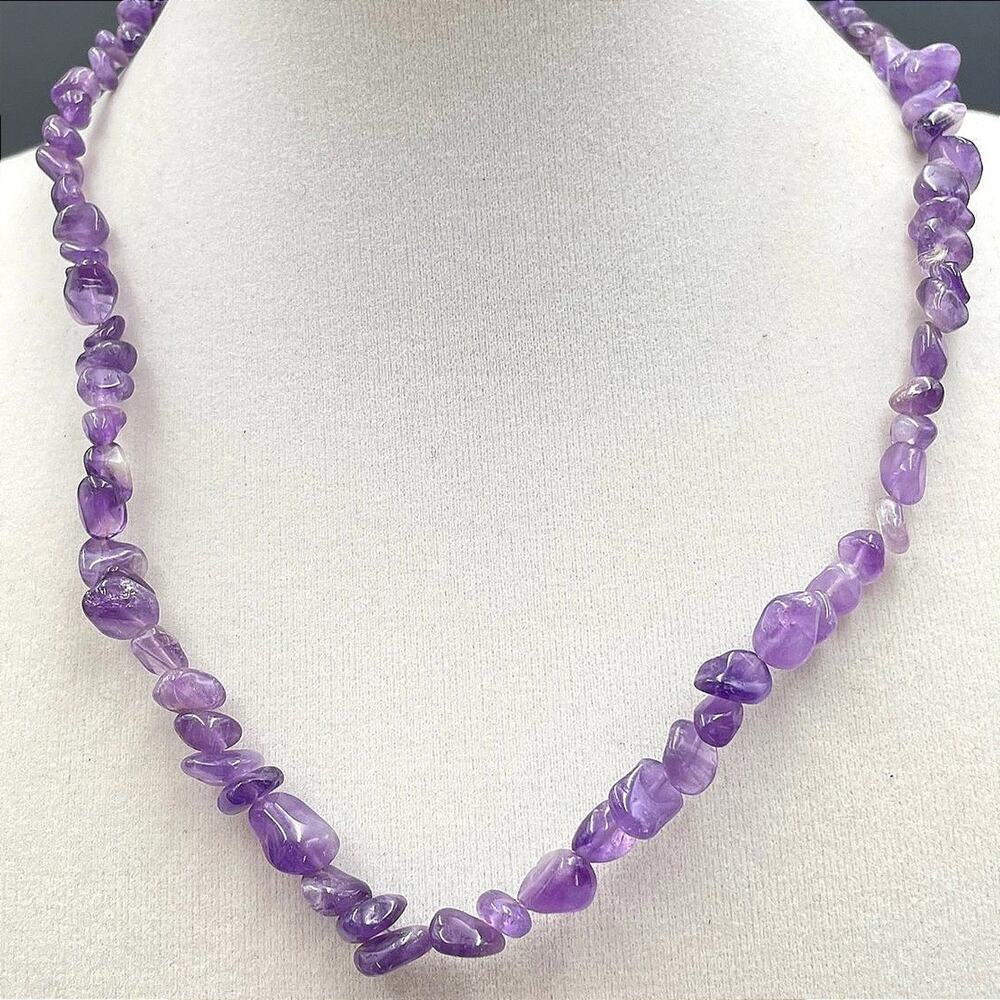 VTG Purple Amethyst Chip Bead Necklace Natural Stone Strand Boho Clavicle Look